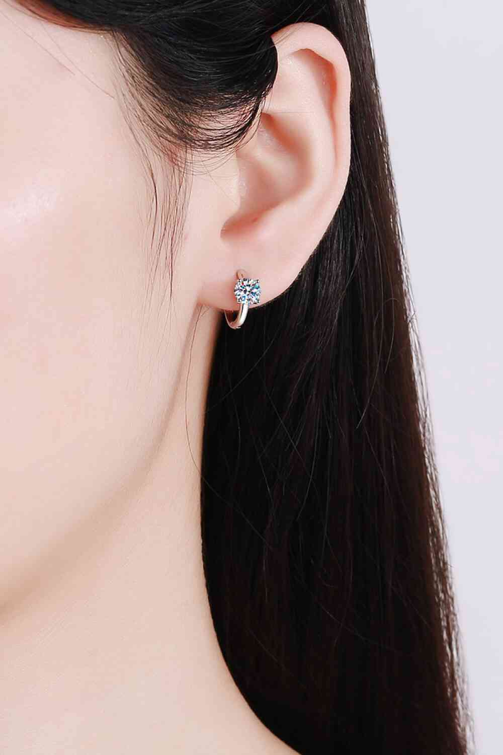 Moissanite Huggie Earrings - Pahabu