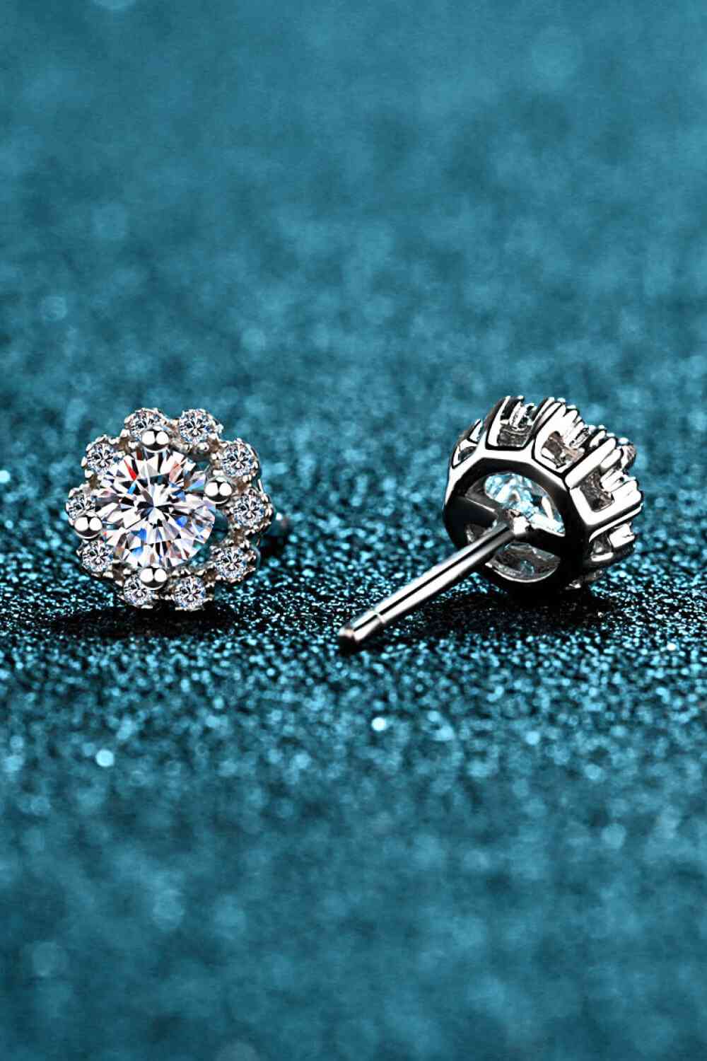 Moissanite Floral-Shaped Stud Earrings - Pahabu