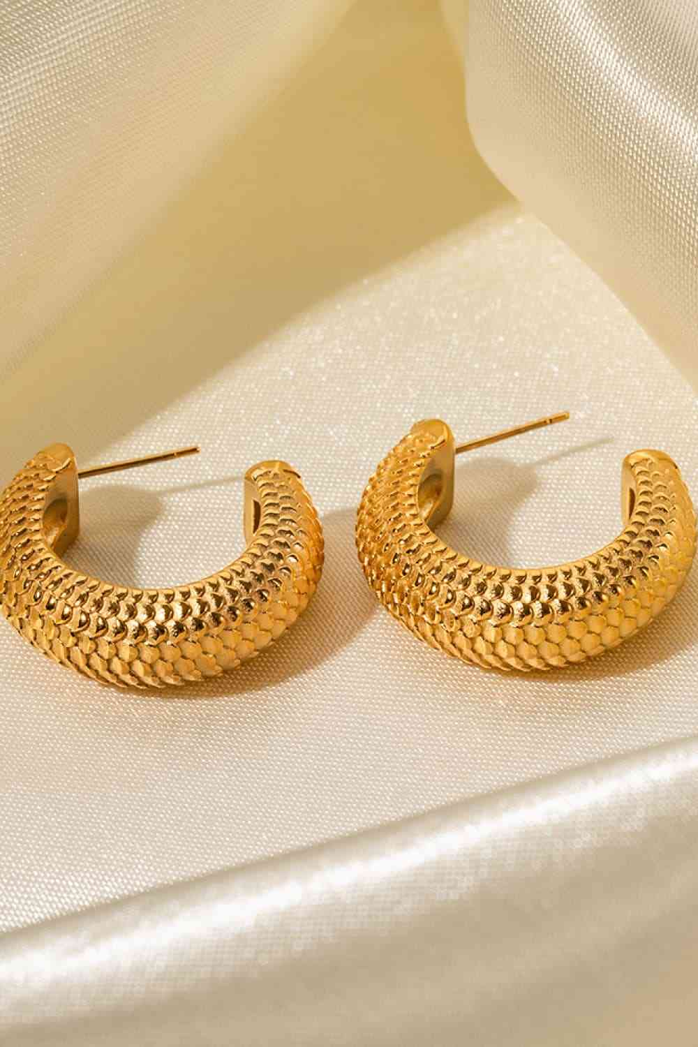 Stainless Steel Scale C-Hoop Earrings - Pahabu