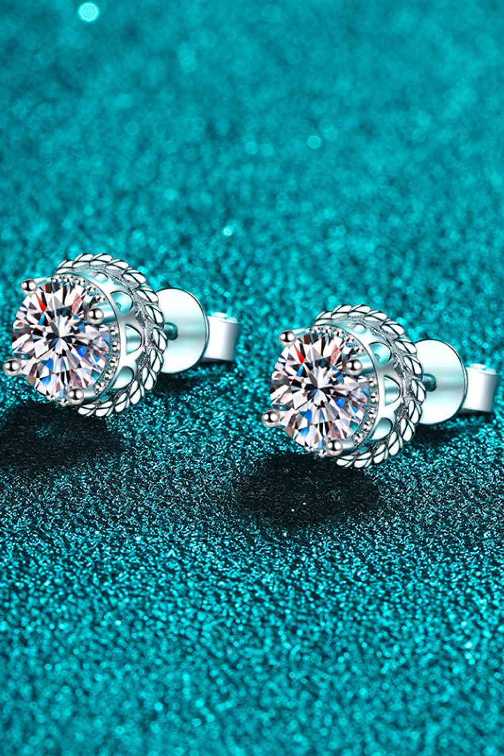 1 Carat Moissanite Rhodium-Plated Round Stud Earrings - Pahabu